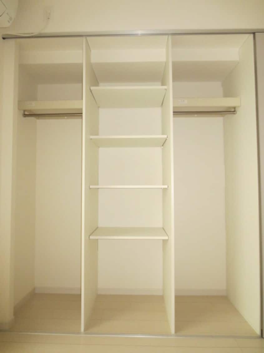 収納 リブリ・プモリⅠ