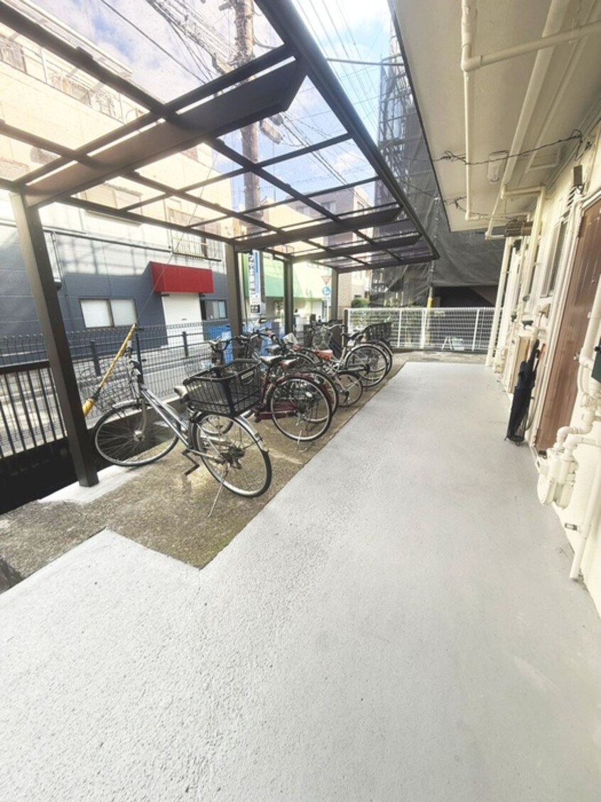 駐輪場 石井マンション