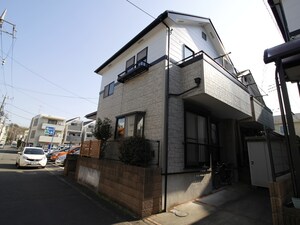 田奈町貸家
