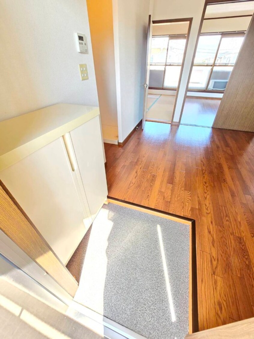 玄関 サマックスラークB棟