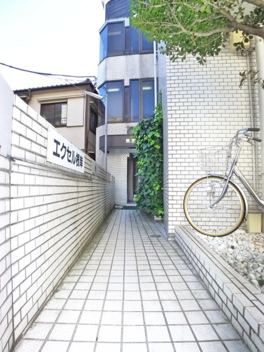 エントランス部分 エクセル根岸