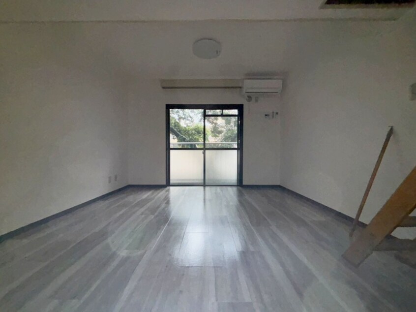 居室 エクセル根岸