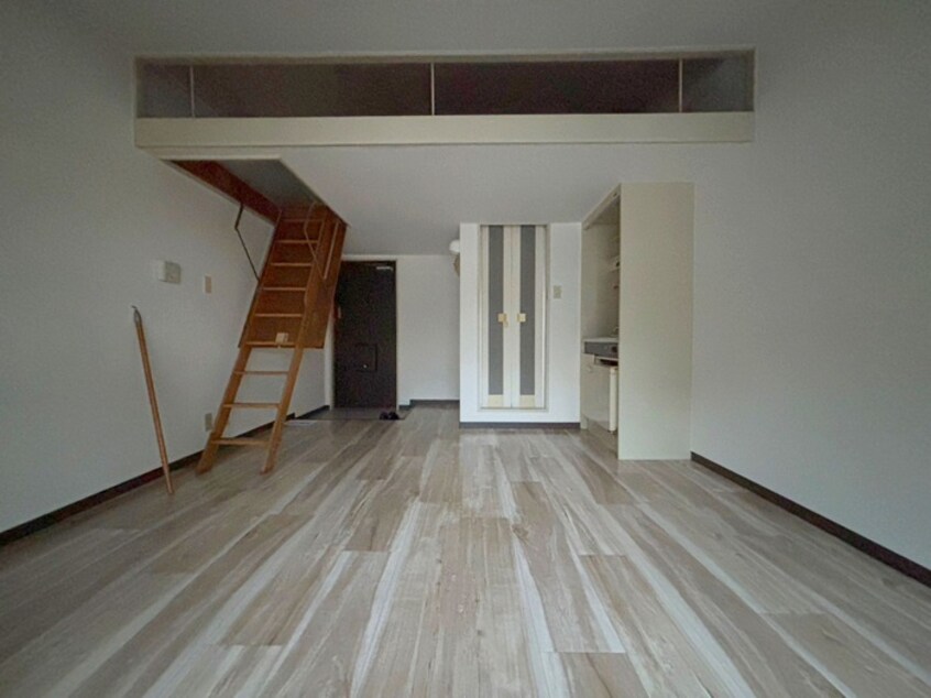 居室 エクセル根岸