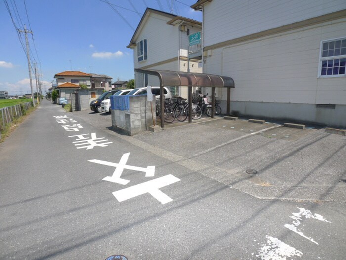 駐車場 クレセントハウス