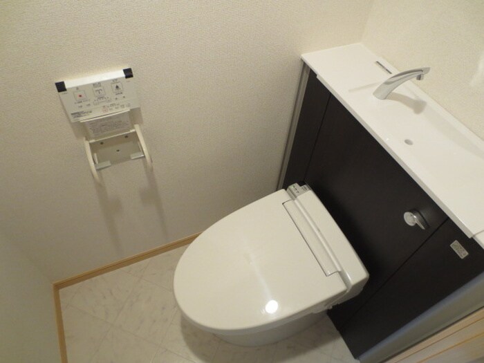 トイレ エクレセンス新富