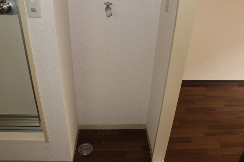 洗濯機置場 サンライズ・シックス