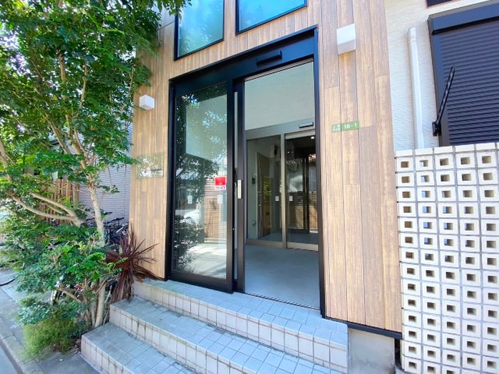 エントランス部分 レジェンド駒沢