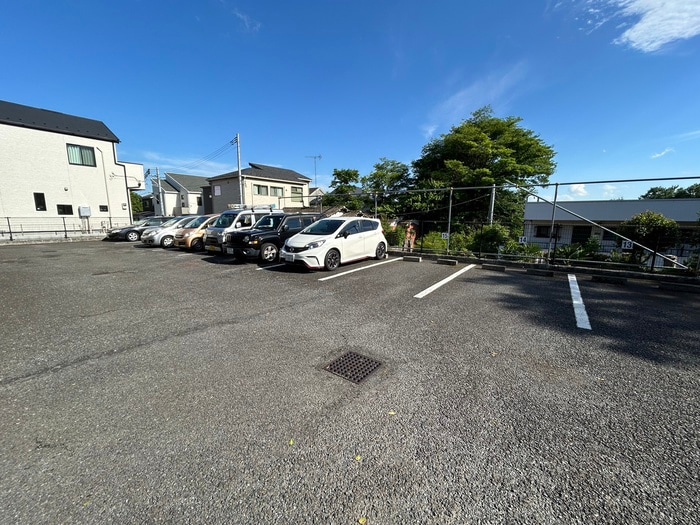 駐車場 メルベーユクレスト Ａ