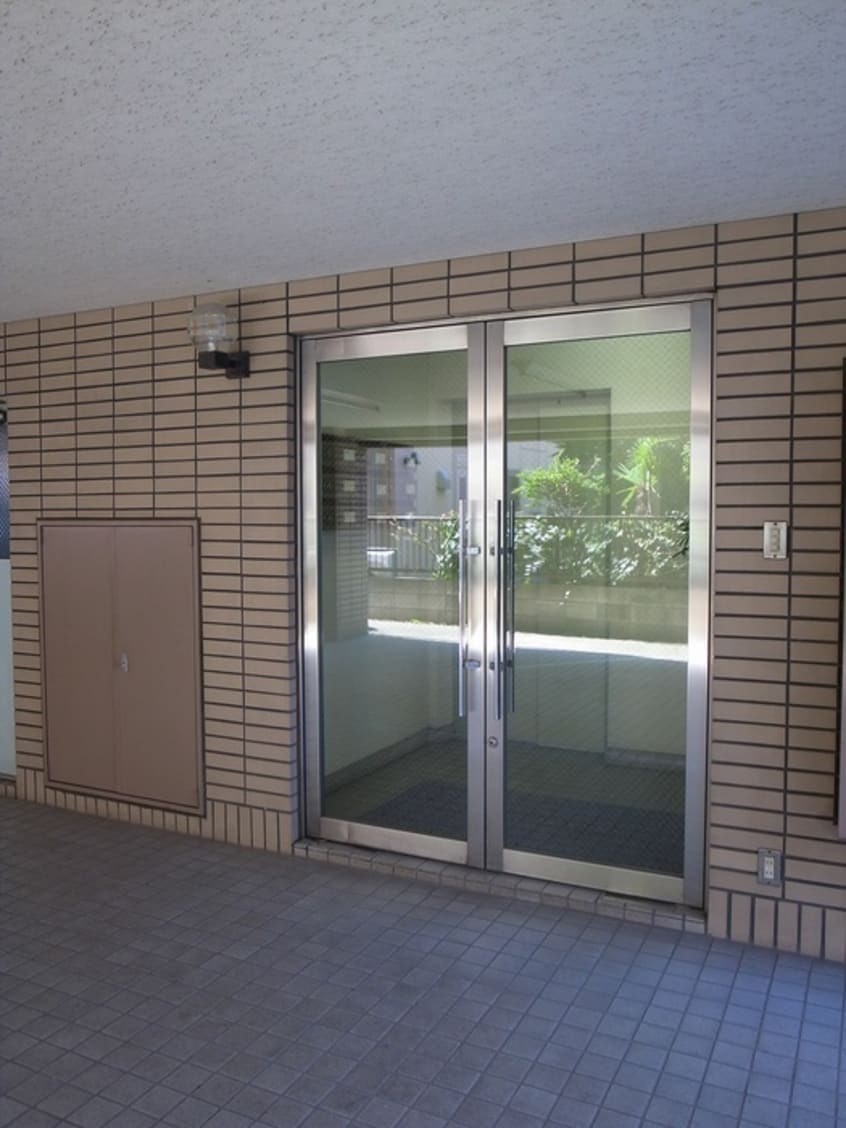 エントランス部分 ベルメゾン