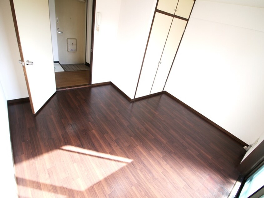 居室 三光町マンション