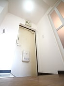 玄関 三光町マンション