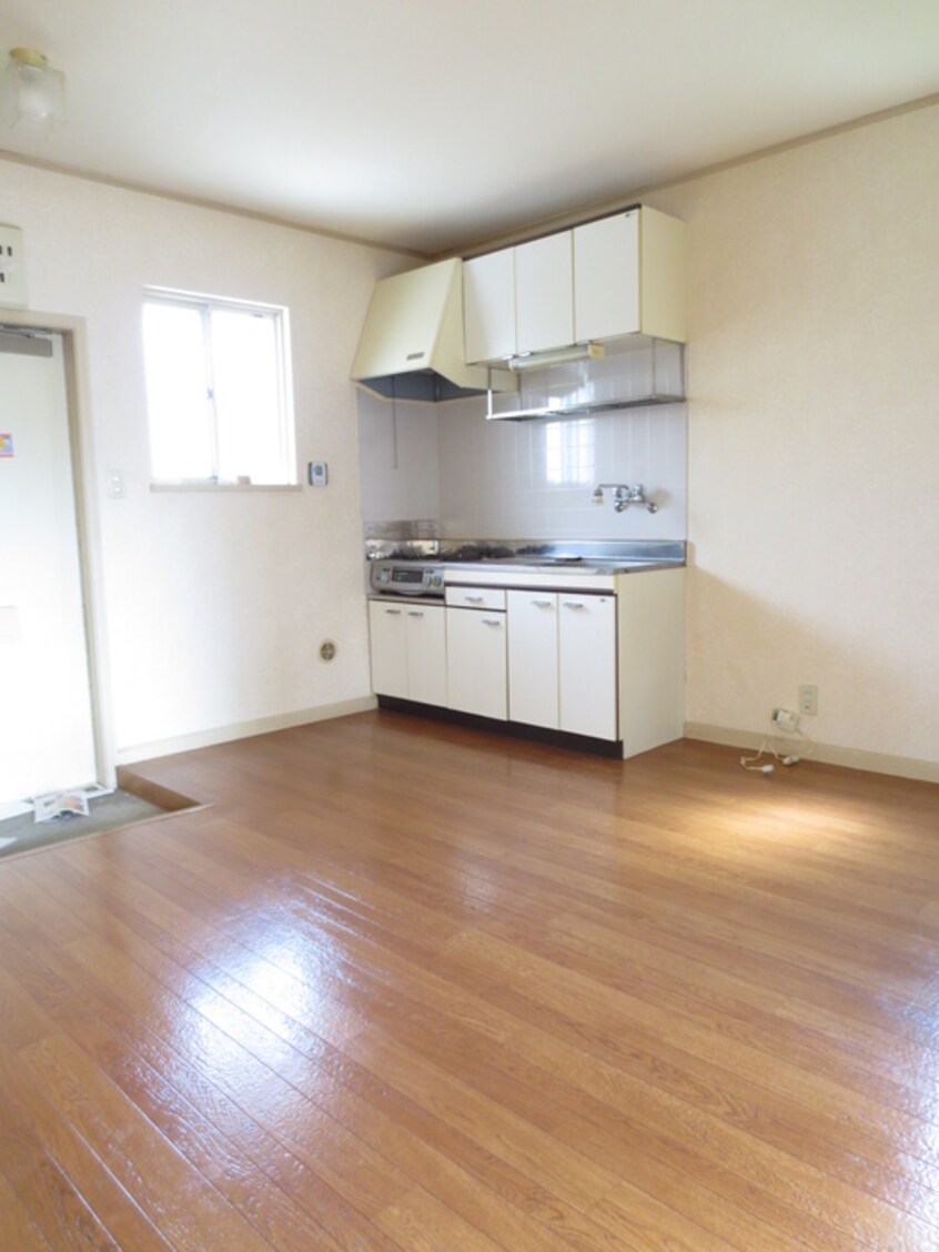 居室 ベルシオン岩島