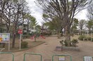 公園(公園)まで400m 第１石井コーポ