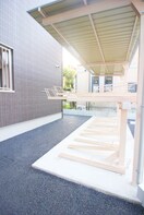 駐輪場 ローレル