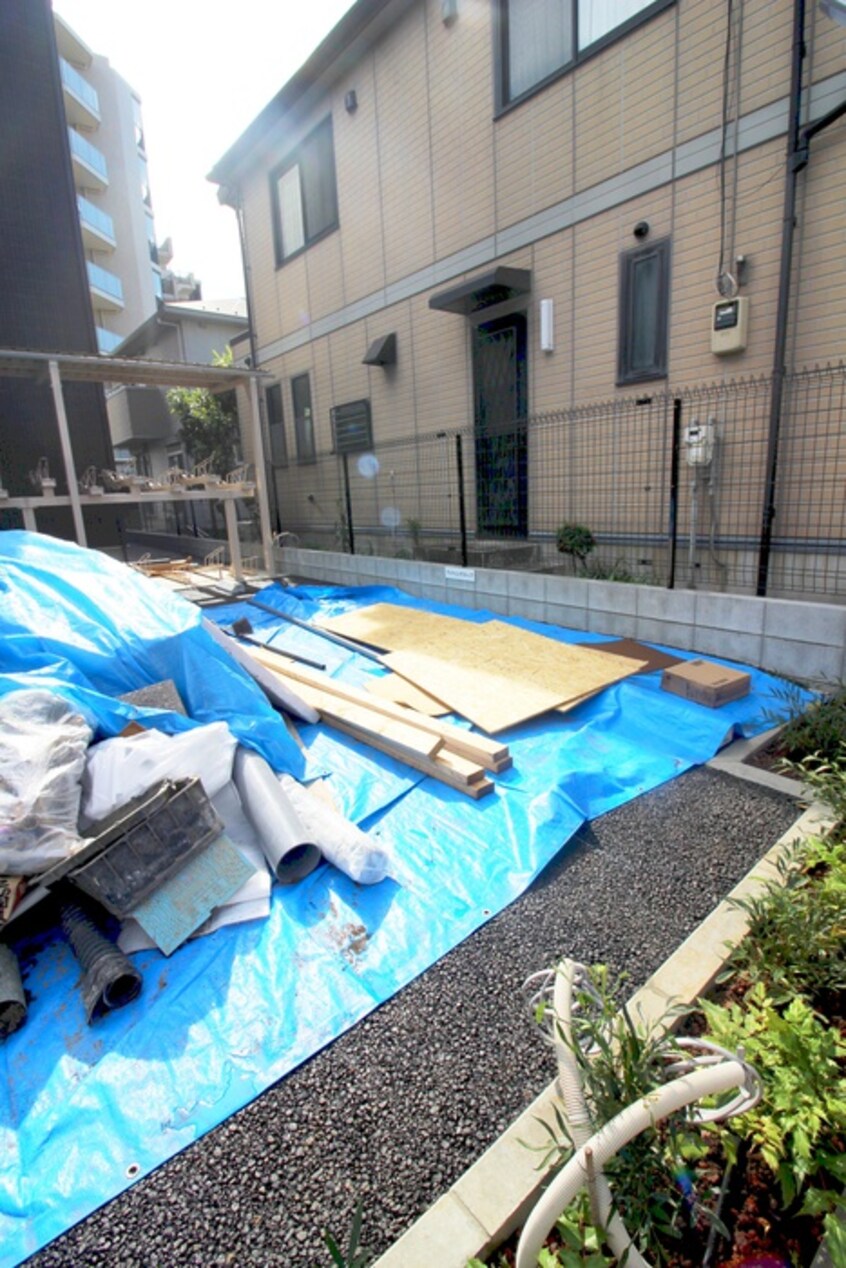 駐車場 ローレル