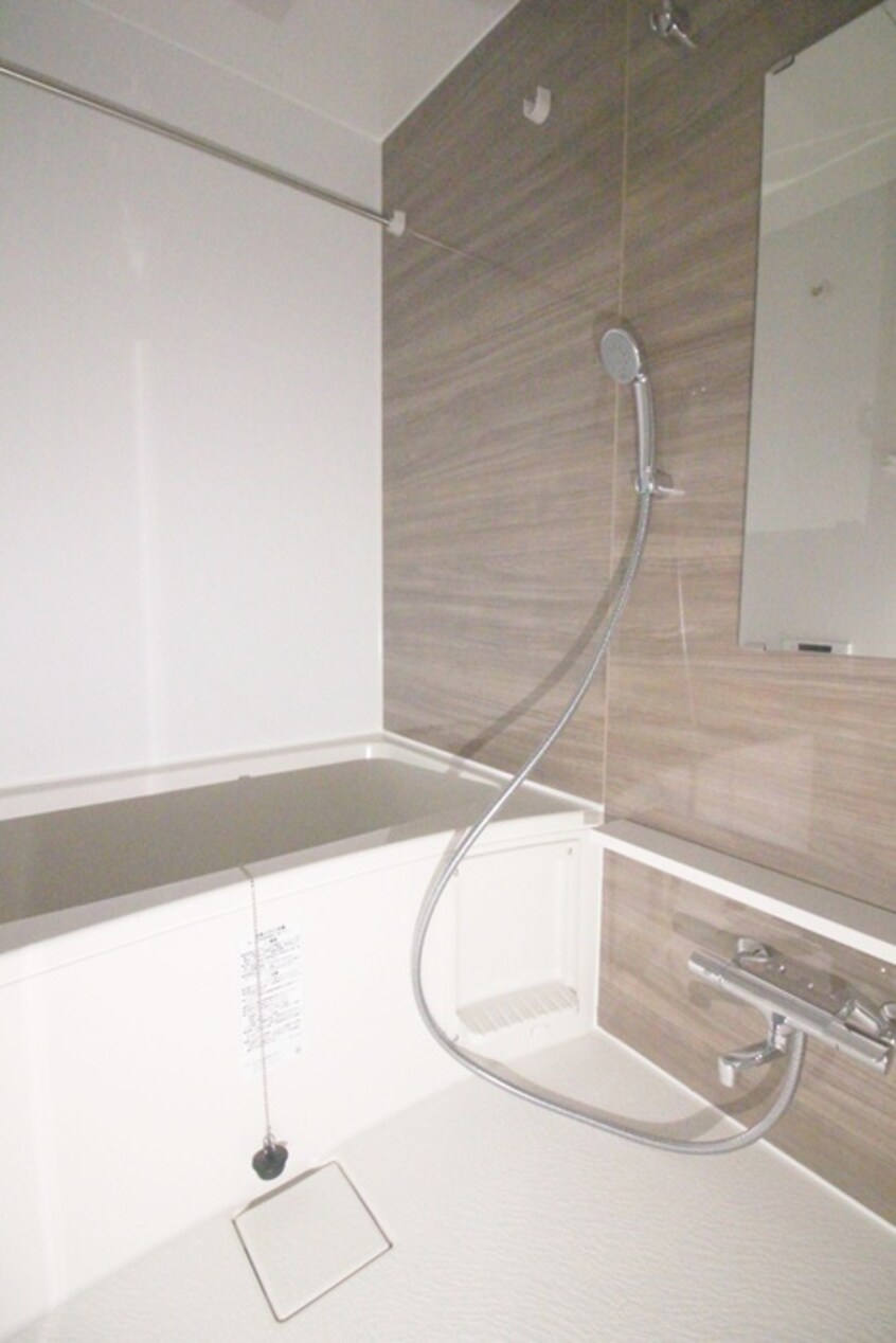 バス／シャワールーム等 ローレル