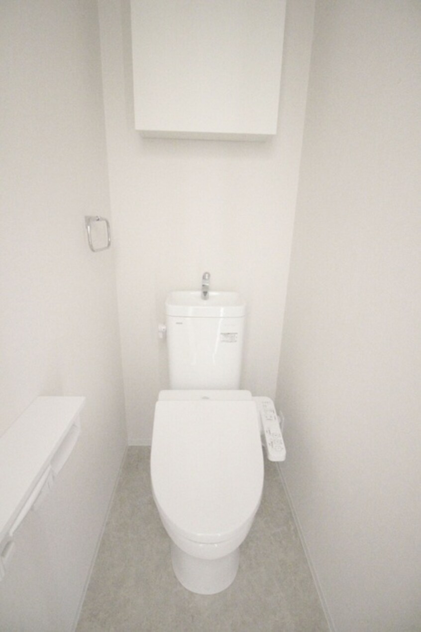 トイレ ローレル