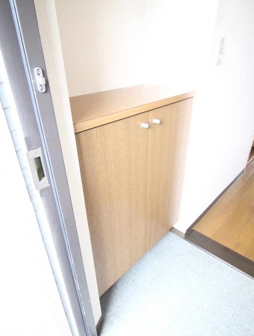 靴箱 ｵｰｷｯﾄﾞﾚｼﾞﾃﾞﾝｽ港北綱島ｳｴｽﾄ