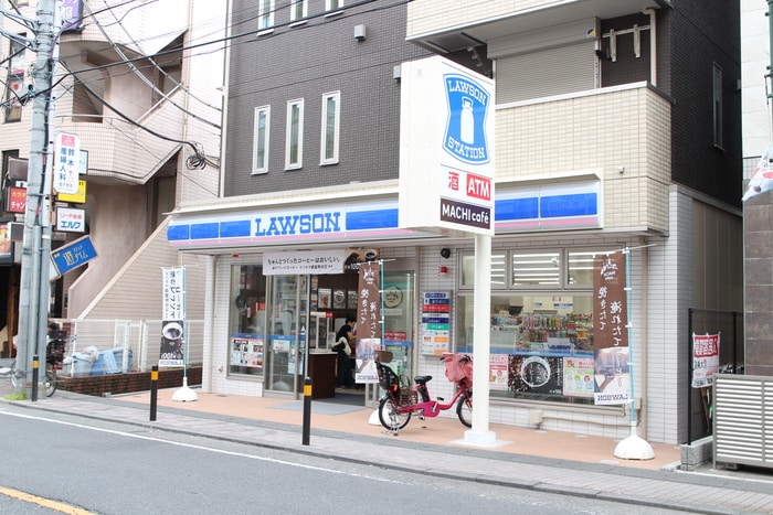 ローソン(コンビニ)まで6m グランデ・ミナミⅡ