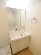 洗面 ラシーネ赤塚