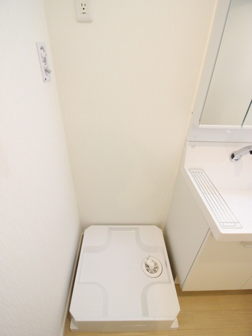 洗濯機置場 ラシーネ赤塚