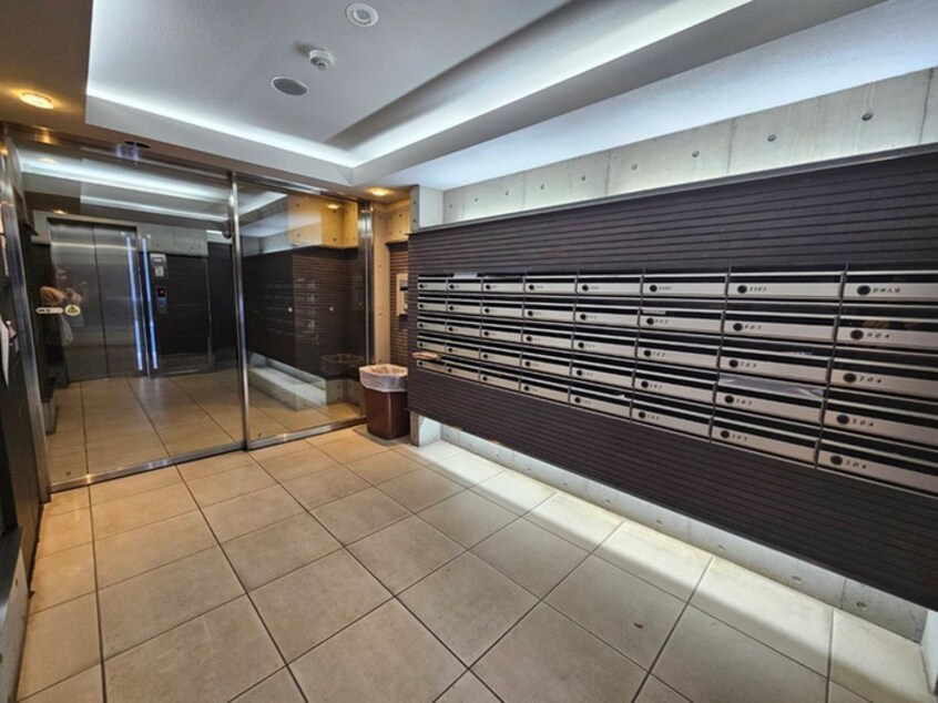 エントランス部分 メイクスデザイン上石神井(803)