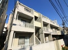 松岡マンションの外観