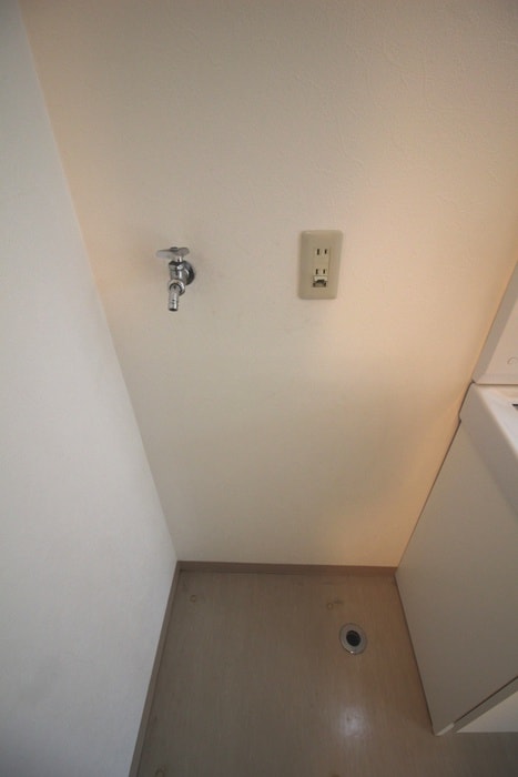 洗濯機置場 アクアエリアス鎌倉