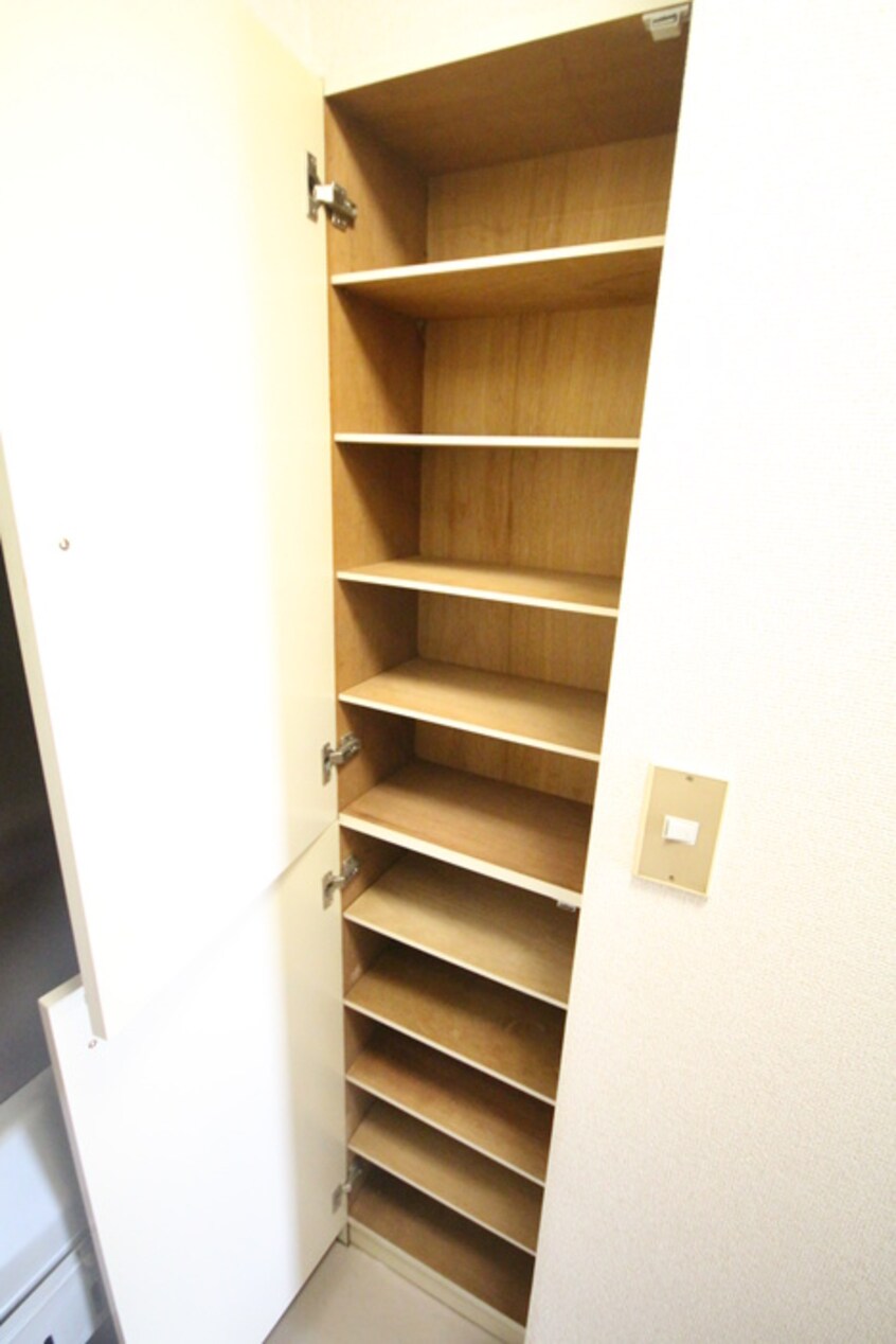 靴箱 アメニティ高松