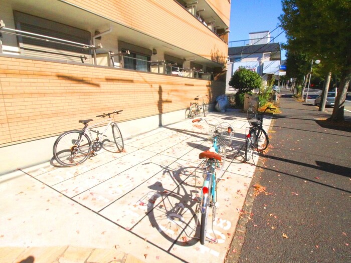 駐輪場 サンウエストすすき野