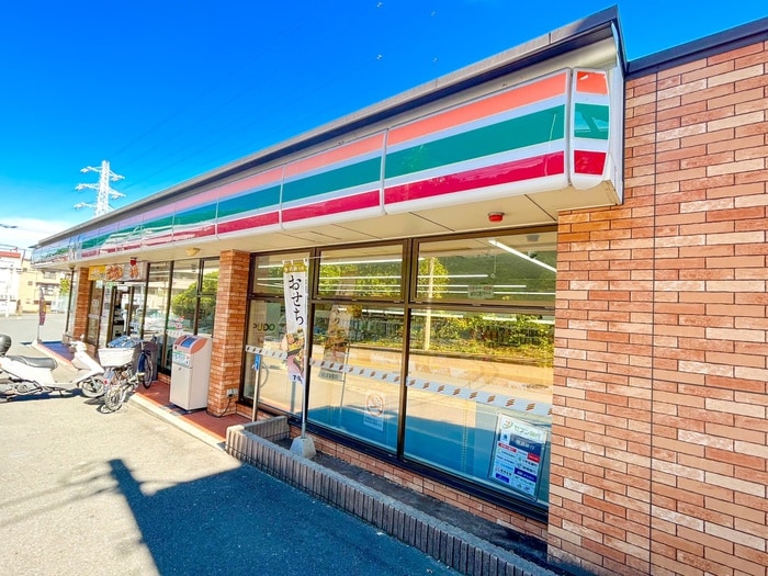 セブン-イレブン 川崎栗谷店(コンビニ)まで600m 西三田住宅4街区3号棟（503）