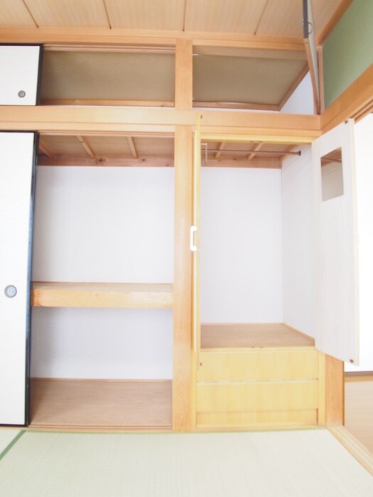 収納 関口ハイツ