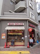 パン屋(カフェ)まで375m クレオ池袋本町