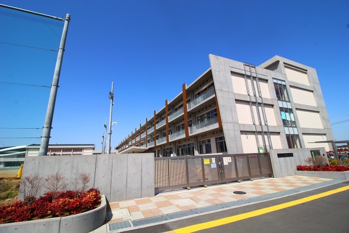 さいたま市立美園北小学校(小学校)まで260m コンフィール浦和美園