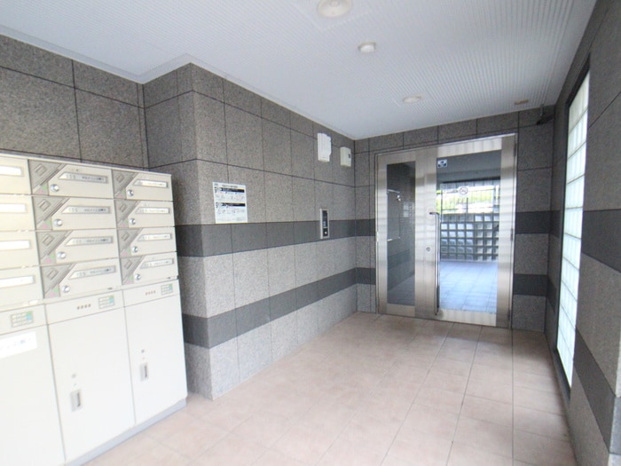 エントランス部分 シュロス松原