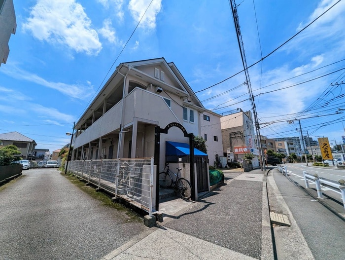 エントランス部分 モンシャトー濱尾