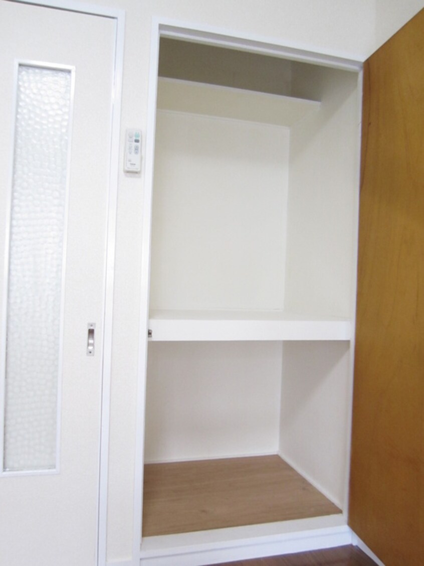 収納 三高・グロ－バルビュ－