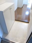 玄関 三高・グロ－バルビュ－