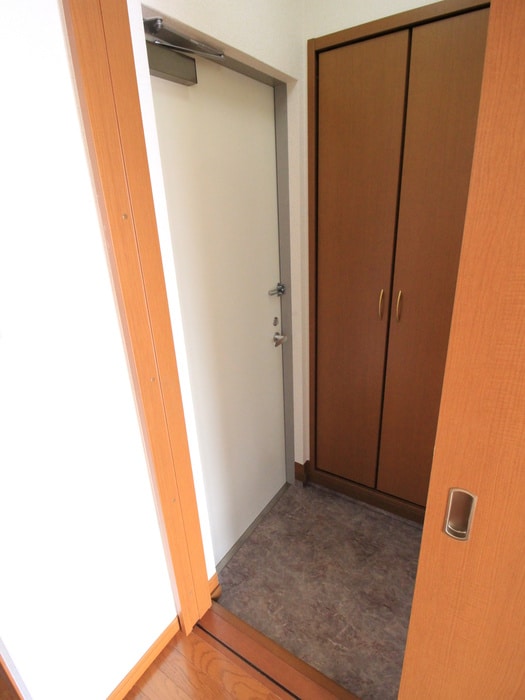 玄関 フォレスタ横浜