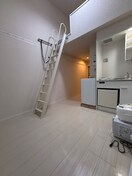 居室 K.F堀ノ内