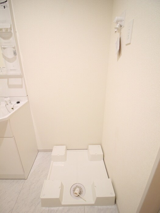 洗濯機置場 リーブルファイン八潮大曽根