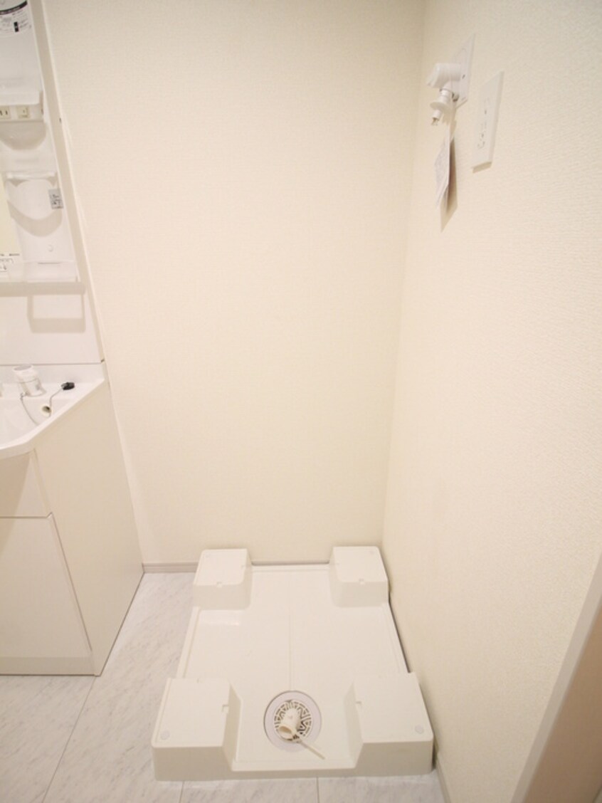 洗濯機置場 リーブルファイン八潮大曽根