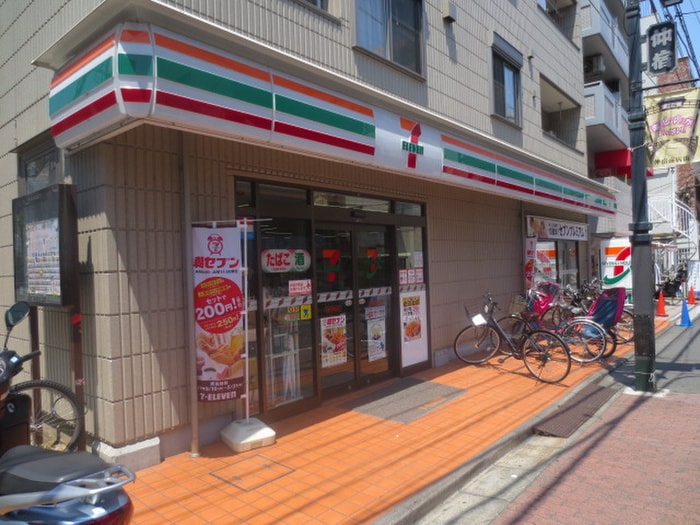 セブンイレブン仲宿商店街店(コンビニ)まで99m ライオンズステージ板橋(1105)