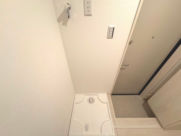 洗濯機置場 ウエストガーデン南花畑