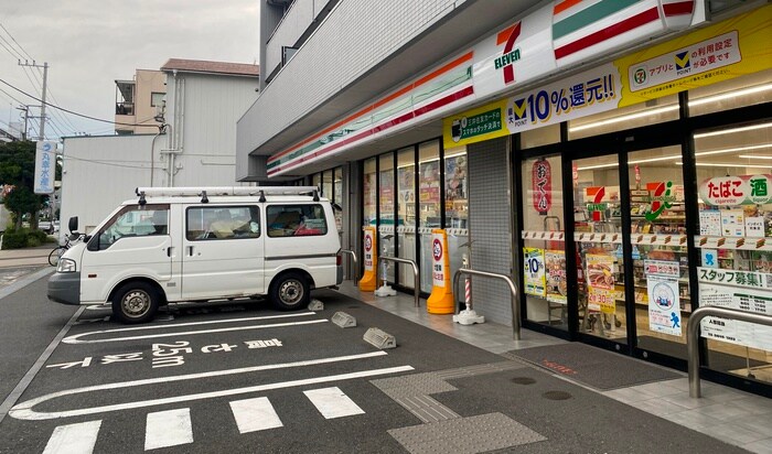 セブンイレブン 江東塩浜店(コンビニ)まで355m ｴｺﾛｼﾞ-東陽町ﾌﾟﾛｾﾝﾁｭﾘ-