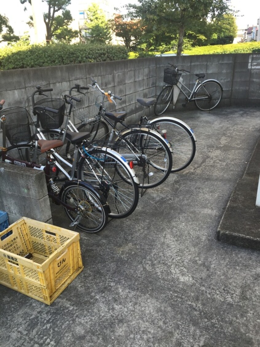 駐輪場 エステート西台