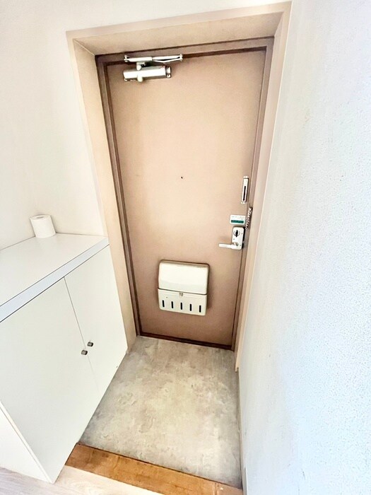 廊下 グレースマンション越野