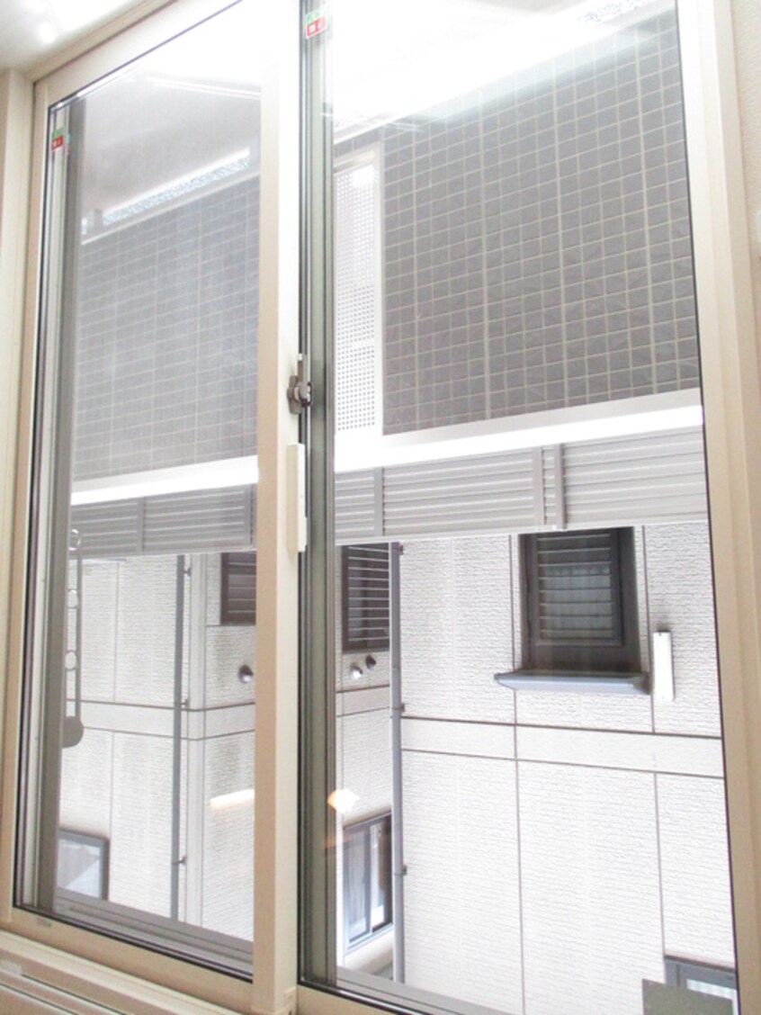 室内からの展望 オリーブ