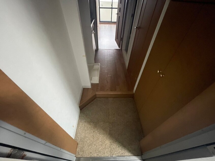 玄関 ｴｽﾘｰﾄﾞ三宮ﾌﾗﾜｰﾛｰﾄﾞ(1206)