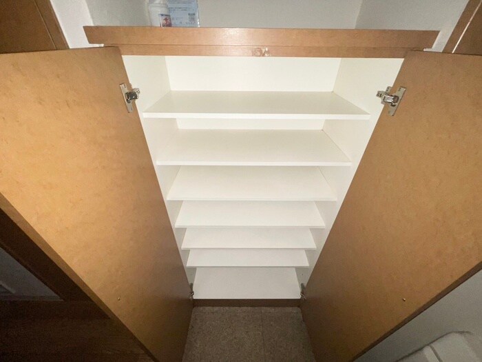 靴箱 ｴｽﾘｰﾄﾞ三宮ﾌﾗﾜｰﾛｰﾄﾞ(1206)